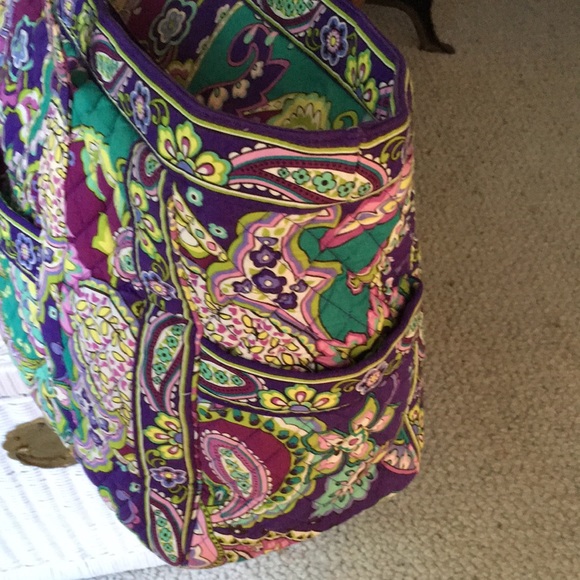 Huge VB Weekender TravelBag. Padded shoulder straps. TONS OF COMPARTMENTS in/out - Picture 6 of 8